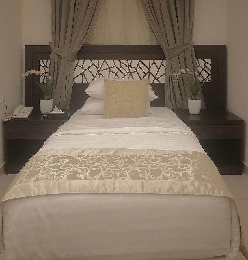 Al Louloah Al Baraqah Furnished Apartments Джедда Экстерьер фото